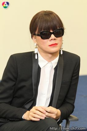 ช่อง7สีส่งรุ่นพี่ “สิ-พิชญ์สินี แซมมี่-ปัณฑิตา” ติวเข้มเวิร์กช็อป 20 ดาวรุ่งไทยซูเปอร์โมเดลคอนเทสต์ 2013