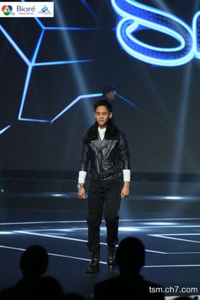 "เนย-ปภาดา กลิ่นสุมาลย์” สาวมั่นจากรั้วธรรมศาสตร์ พกความมั่นใจคว้า “ไทยซูเปอร์โมเดล 2015"