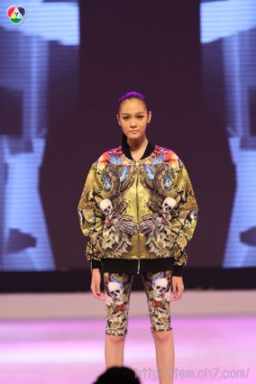 สาวน้อยวัย 17 ปี“เมลดา สุศรี”คว้าตำแหน่งไทยซูเปอร์โมเดลคอนเทสต์ 2013  พร้อมควบ 2 ตำแหน่งรางวัลพิเศษ