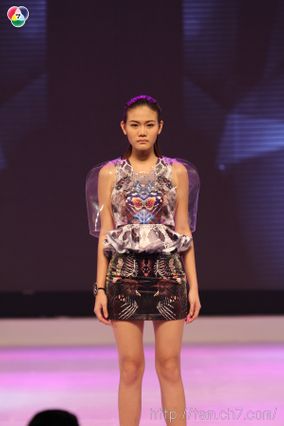 สาวน้อยวัย 17 ปี“เมลดา สุศรี”คว้าตำแหน่งไทยซูเปอร์โมเดลคอนเทสต์ 2013  พร้อมควบ 2 ตำแหน่งรางวัลพิเศษ