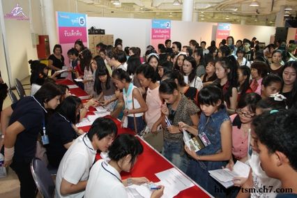 “ปู-มัณฑนา” ควง “อู-ภาณุ” และ “สา-อนิสา” ไทยซูเปอร์โมเดล 2010 สวมบทกรรมการเฟ้นหานางแบบตัวน้อย “Young Model”