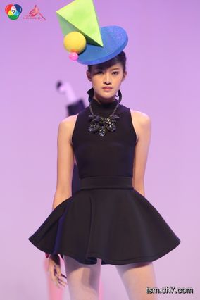 “เบนซ์-วิลาสินี สาระวัน” สาวน้อยวัย 15 ปี คว้าตำแหน่ง “ไทยซูเปอร์โมเดล 2014” สุดยอดนางแบบดาวรุ่ง พร้อมโอกาสบนเส้นทางแฟชั่น