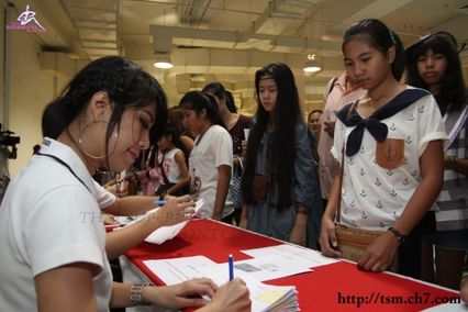 “ปู-มัณฑนา” ควง “อู-ภาณุ” และ “สา-อนิสา” ไทยซูเปอร์โมเดล 2010 สวมบทกรรมการเฟ้นหานางแบบตัวน้อย “Young Model”