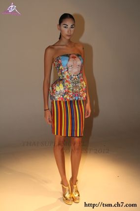 เดินแฟชั่นโชว์งาน Tube Gallery S/S 13, Chin : Unmarked