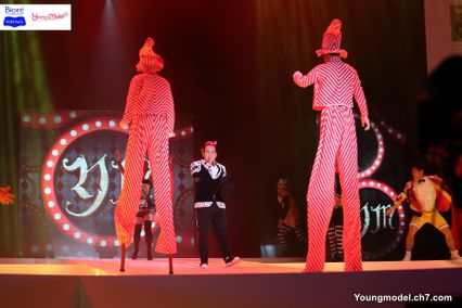 “น้องแพรไหม- ไมลิน อังสท์” สาวน้อยหน้าหวาน อายุ 15 ปี คว้าตำแหน่ง Young Model 2016 รับทุนการศึกษา 150,000 บาท